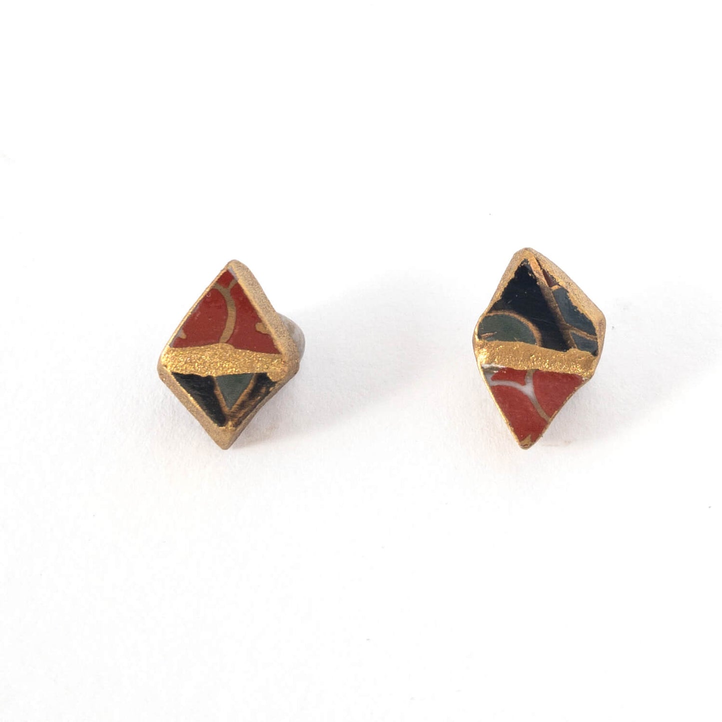 Yobitsugi Stud Earrings-Kintsugi jewelry-Japanese pottery jewelry-JAPONICA