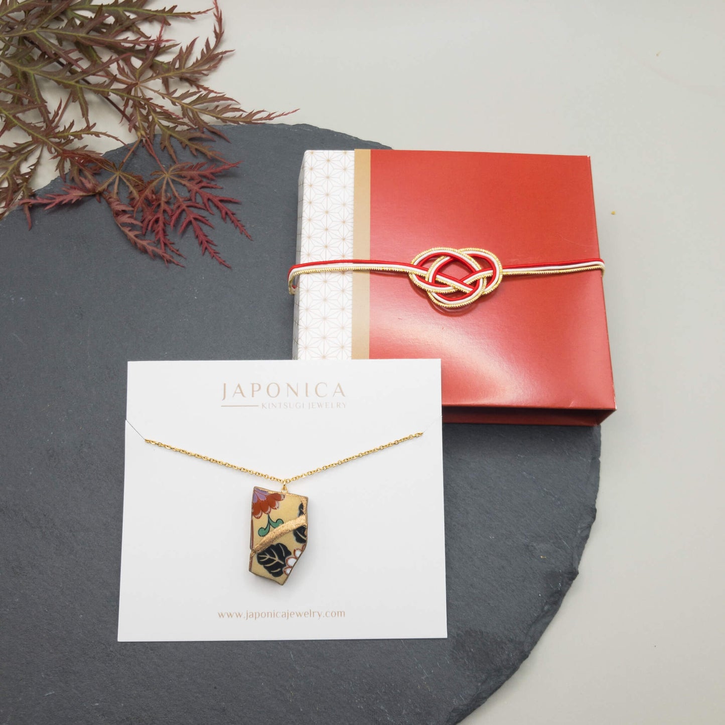Black Leaf Necklace-Kintsugi jewelry-Japanese pottery jewelry-JAPONICA