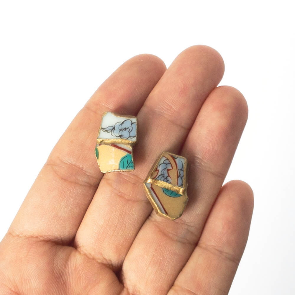 Yobitsugi Stud Earrings-Kintsugi jewelry-Japanese pottery jewelry-JAPONICA