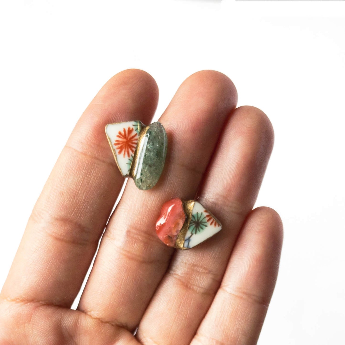 Aventurine and Red Agate Stud Earrings-Kintsugi jewelry-Japanese pottery jewelry-JAPONICA